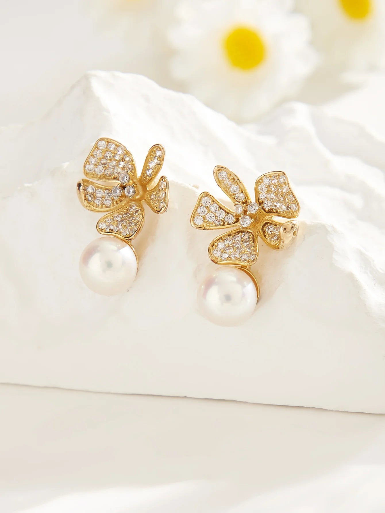 Floral Freshwater White Pearl Earrings