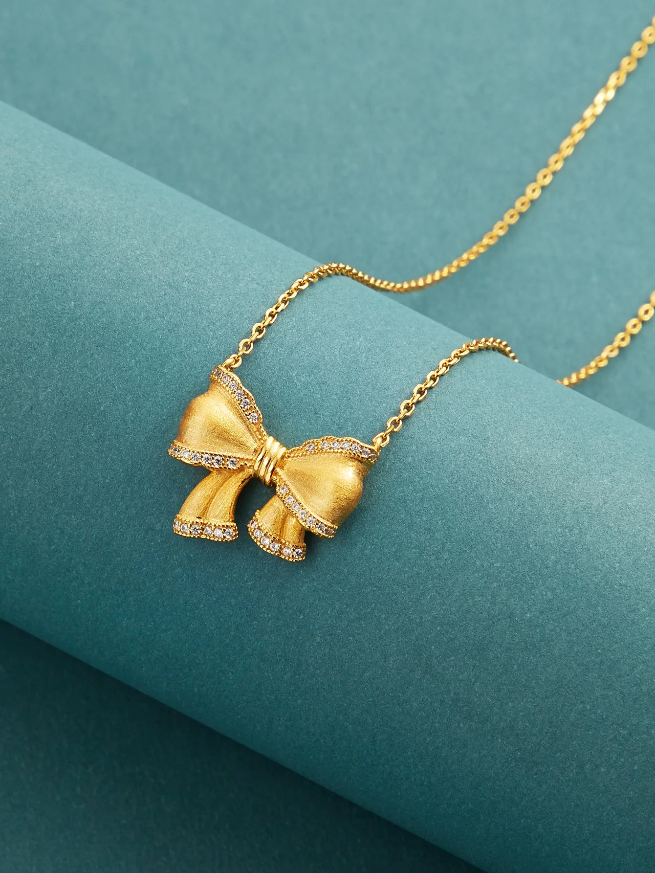Golden Ribbon Necklace