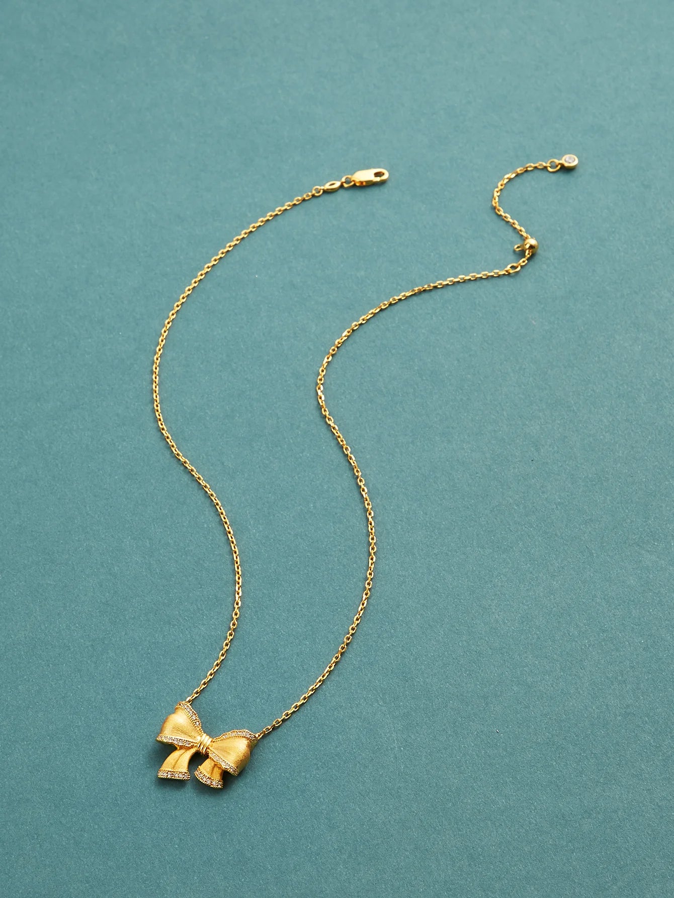 Golden Ribbon Necklace