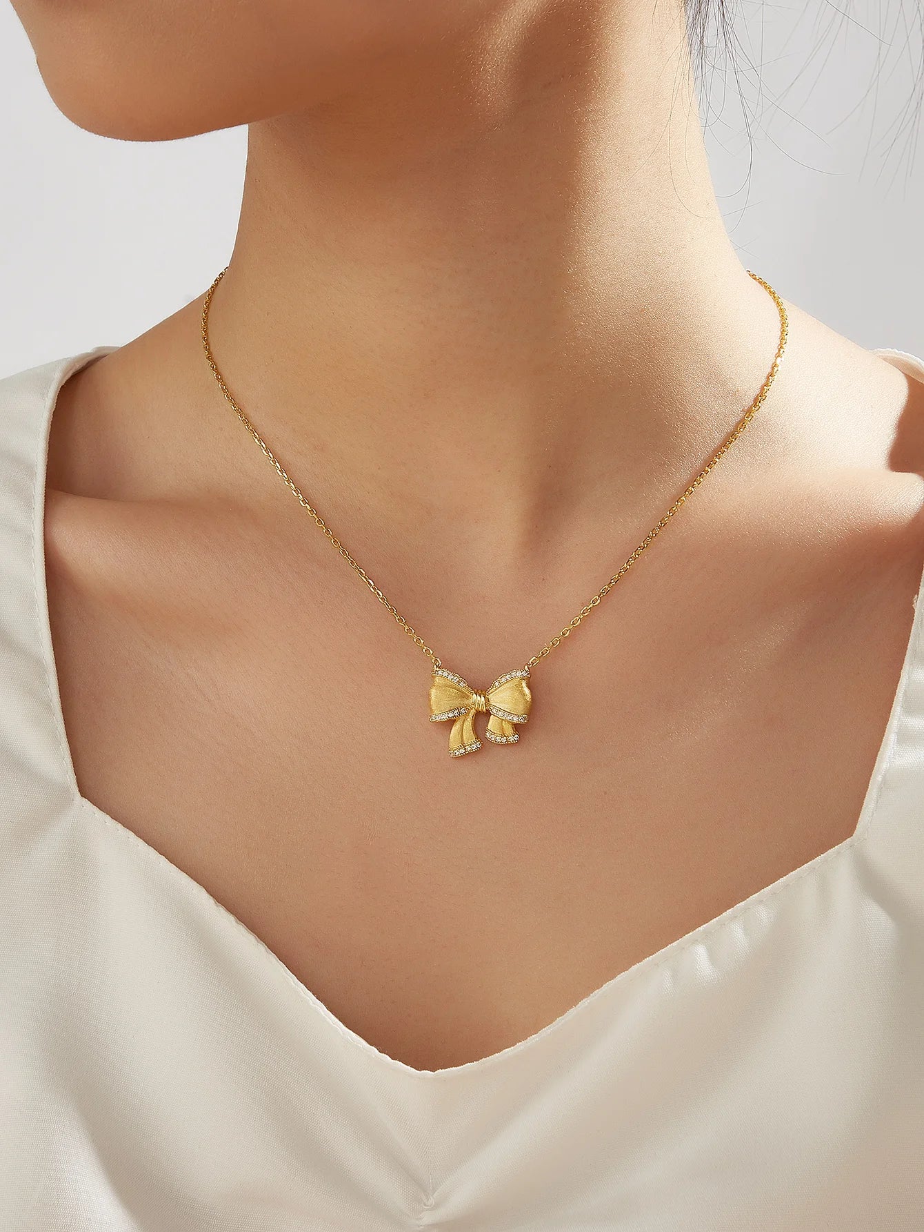Golden Ribbon Necklace